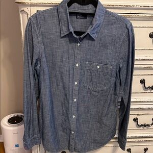 Women’s GAP Blue Denim Look Button Down Shirt - Size XL LIKE NEW